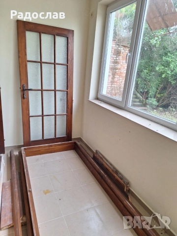 Дървени интериорни врати с каси и без каси