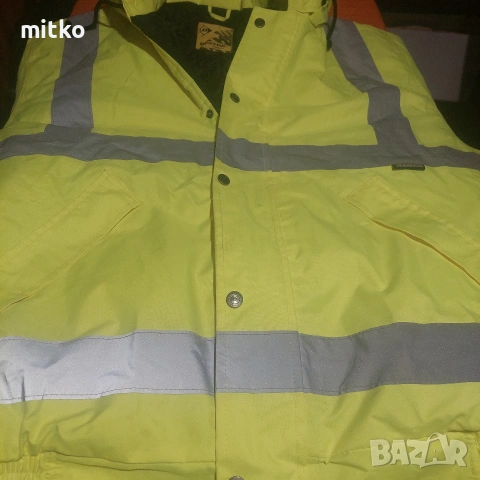 Dunlop яке номер XL, снимка 2 - Якета - 53990965