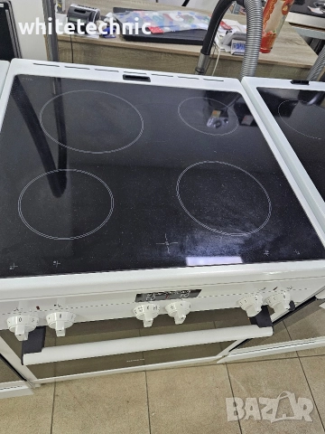 Печка с керамичени котлони Siemens , снимка 2 - Печки, фурни - 52653309