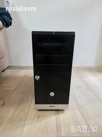 Настолен компютър Windows 10 лицензиран, снимка 4 - Геймърски - 54284265