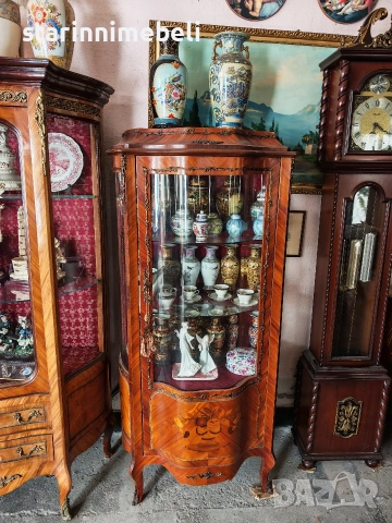 Малка витрина Луи XV