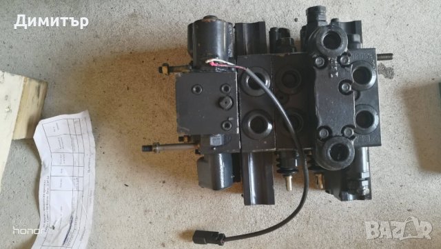 Хидравличен разпределител за Komatsu на части, снимка 4 - Индустриална техника - 36856392