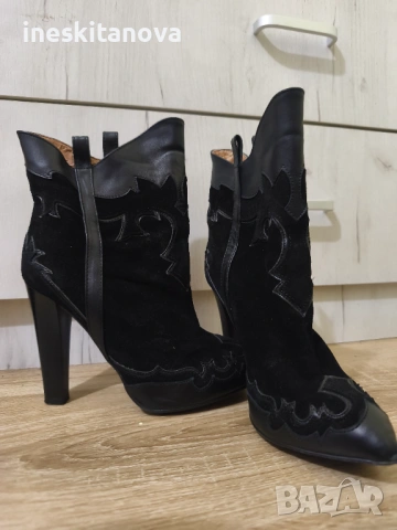 Боти на ток