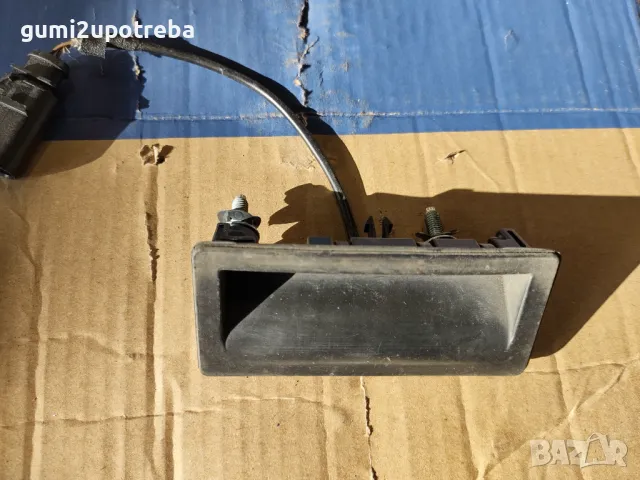 Дръжка Заден Капак Багажник 5N0827566B Porsche Cayenne 3.0D 92A/2012г