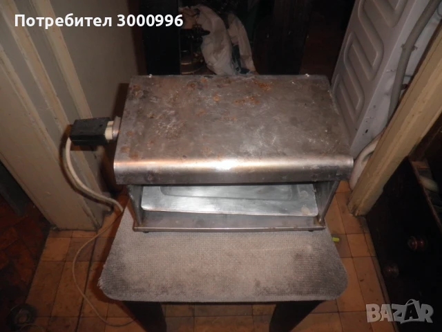 Продавам  скара  за  сандвичи и  печене  на  месо  .