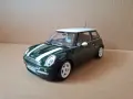 Mini Cooper 2001 на Kyosho 1:18, снимка 2