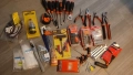 комплект инструменти отвертки клещи битове гаечен ключ гарги свредла скоби ролетка, снимка 10