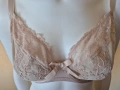 Сутиен 75D, бежов, дантела, с банел Chantelle, снимка 3