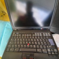 Продавам лаптоп  IBM-T41-на части, снимка 3 - Лаптопи за работа - 30044770