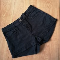 Дамски къси панталонки, снимка 4 - Панталони - 31181430