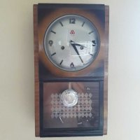 Стар стенен часовник , снимка 1 - Антикварни и старинни предмети - 29707413