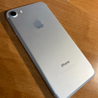 Iphone 7 32GB + подарък, снимка 9 - Apple iPhone - 44717559