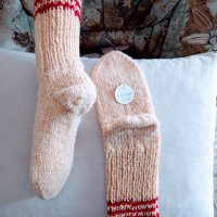 Ръчно плетени дамски чорапи от вълна размер 39, снимка 1 - Дамски чорапи - 39761563