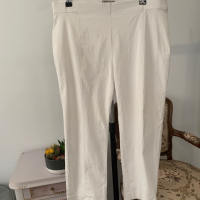 Бял панталон 3/4 в размер М, снимка 3 - Панталони - 44725531