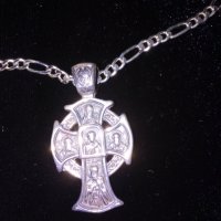 Сребърно кръстче със синджирче , снимка 1 - Колиета, медальони, синджири - 33693202