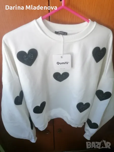 Дамска ватирана блузка с черни сърца, снимка 1