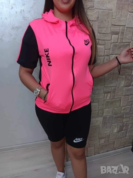 дамски екип Nike , снимка 1