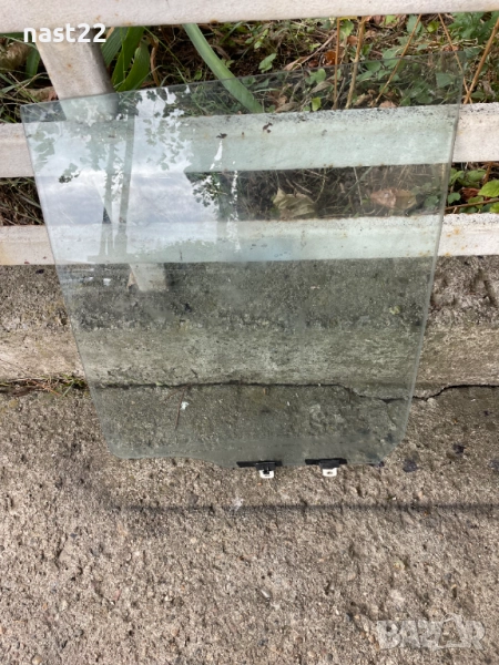 Задно дясно стъкло  Сузуки Витара-дълга база, снимка 1