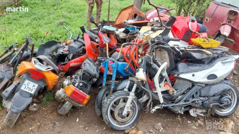 Търся стари мотори , снимка 1