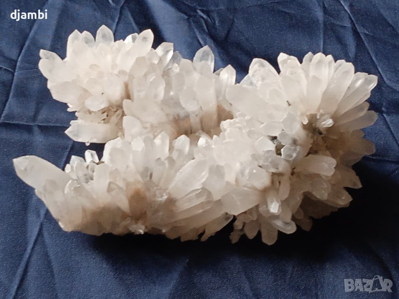 №48,Кварц, Кварцова друза с хематит и доломит,Кристали,Минерали,Родопи,, снимка 1