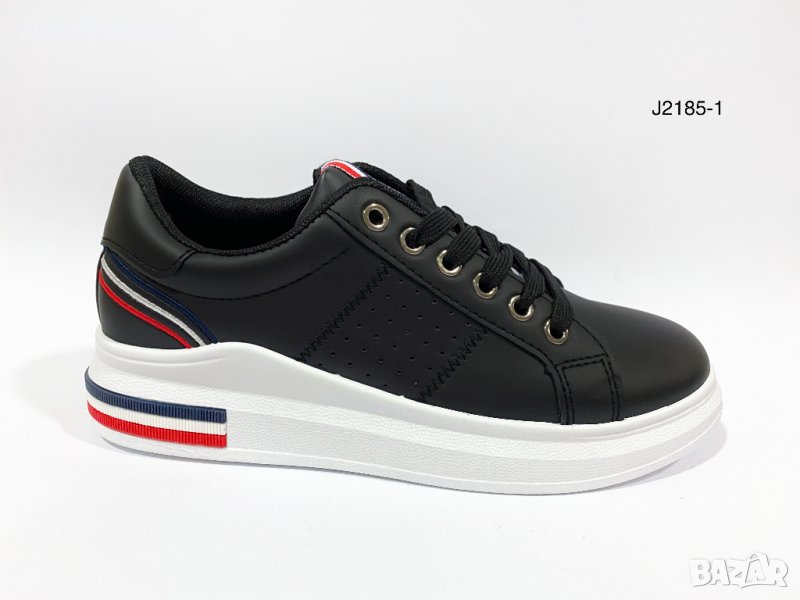 Дамски кожени маратонки в черно -2185, снимка 1