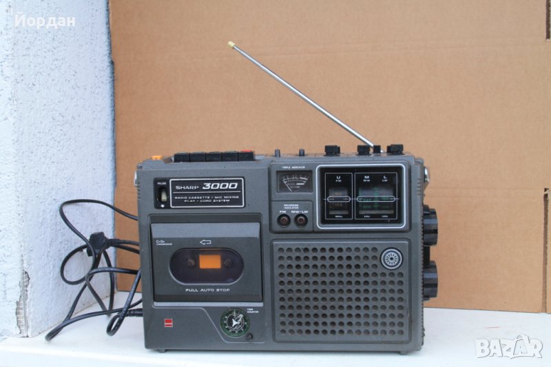 Радио касетофон ''Sharp GF 3000 H", снимка 1