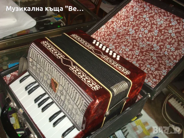 Акордеон /руски/ 16 баса, снимка 3 - Акордеони - 56225786