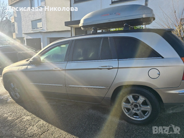 Продавам Крайслер Пасифика