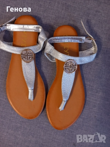 Дамски сребристи сандали номер 36, снимка 1