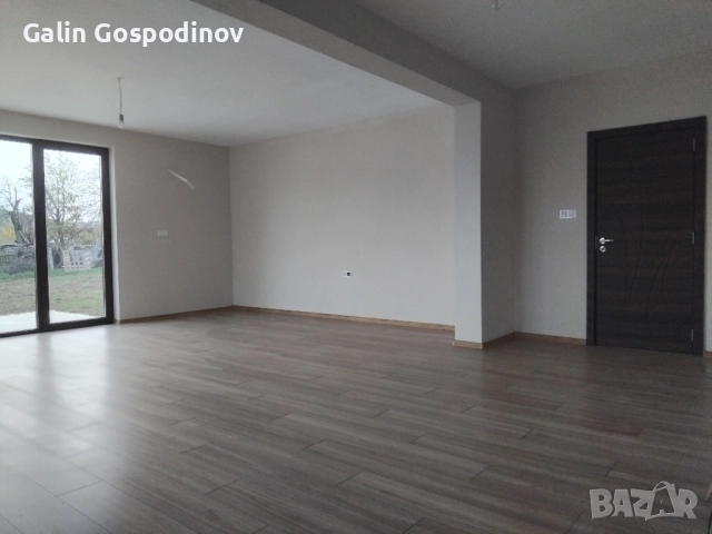 Новопостроена двуетажна къщата в село Генерал Кантарджиево с Акт 16, снимка 3 - Къщи - 46920875