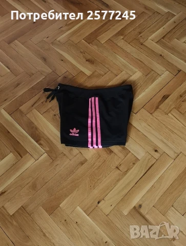 Оригинални дамски спортни къси гащи Puma и Adidas размер M-L , снимка 8 - Спортни екипи - 50737385