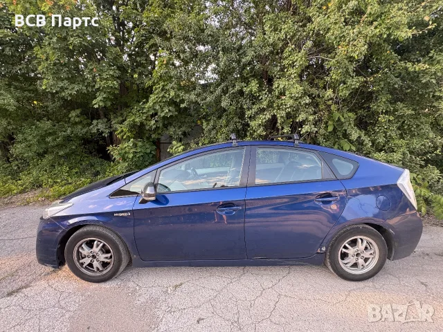 На части Toyota Prius hybrid Тойота Прус хибрид на части 1.8, снимка 3 - Автомобили и джипове - 56072785