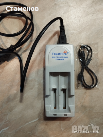 зарядно за батерии, снимка 1