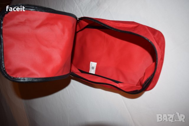 Manchester United - Official product - 100% ориг. чантичка / Манчестър Юнайтед, снимка 9 - Чанти - 31170399