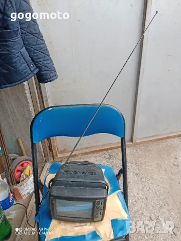 Стар портативен телевизор , работещ, снимка 17 - Други ценни предмети - 49517959