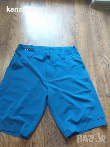 OAKLEY VELOCITY SHORT MEN GOLF SHORT - страхотни мъжки панталони 32/М, снимка 3 - Спортни дрехи, екипи - 47368594