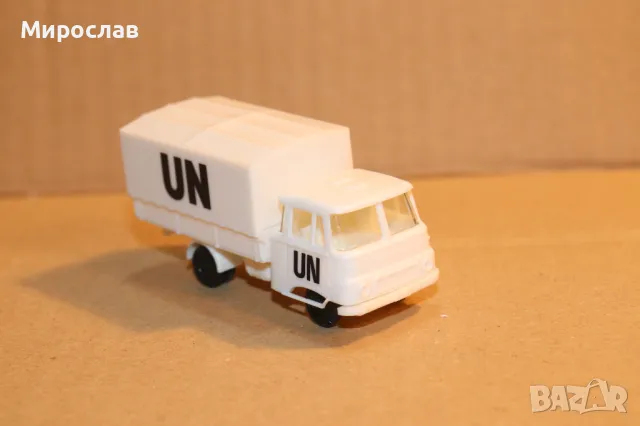 BUSCH? 1:87 H0 ROBUR ПОЖАРНА КАМИОН ТИР ИГРАЧКА МОДЕЛ, снимка 3 - Колекции - 49298827