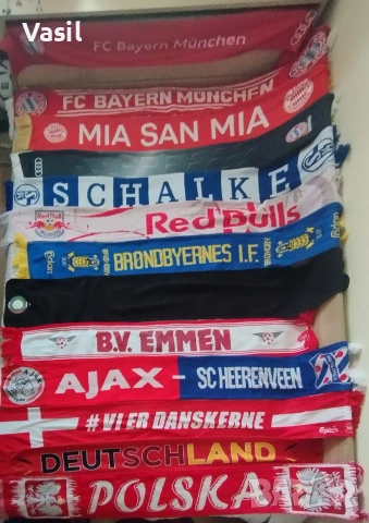 Шалове на Байерн, Интер, Юве, Шалке, Аякс, Брьондби, Емен, Залцбург, Белгия, Германия, Дания, Полша, снимка 1 - Фен артикули - 48795825