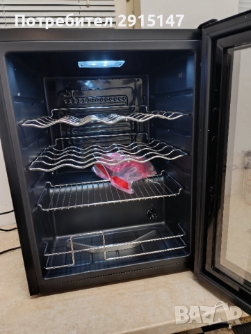Beersafe XL Onyx хладилник за напитки, снимка 4 - Хладилници - 52478127