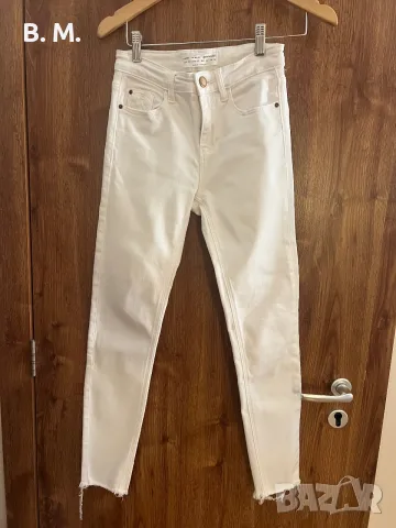 Бели дънки Stradivarius XS/34