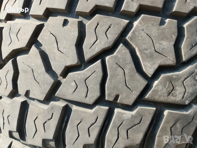 Гуми 305 60 18, снимка 3 - Гуми и джанти - 51677856