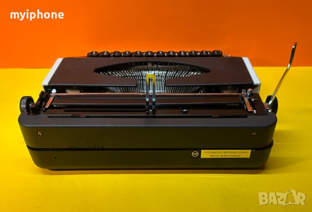 Чисто нова Пишеща Машина Хеброс 1300 Ф клавиатура Латиница QWERTY  Обслужена и смазана, снимка 4 - Антикварни и старинни предмети - 52898239
