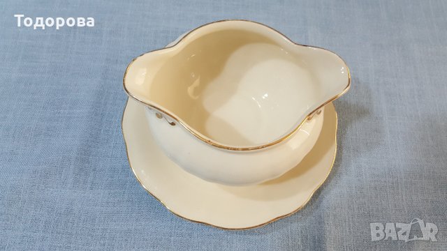 Голяма порцеланова сосиера, снимка 3 - Антикварни и старинни предмети - 31974195