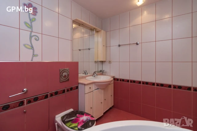 Nadia's Breeze - Spacious 1BR Apartment near the Beach, снимка 14 - Почивки на море - 51177271