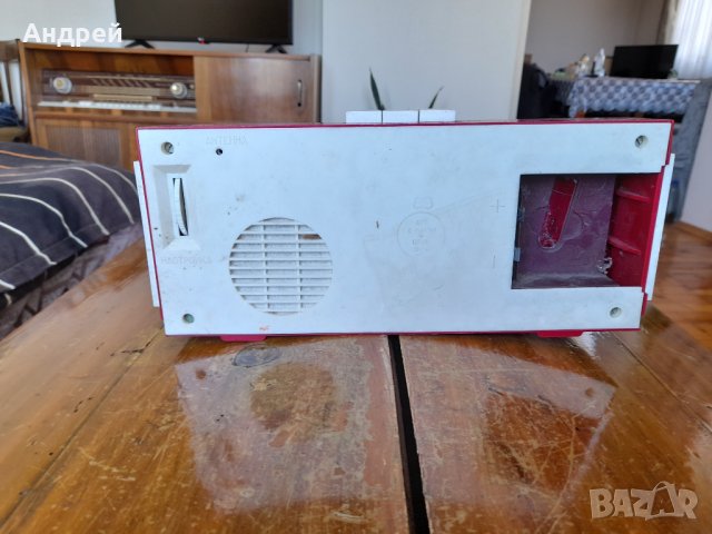 Старо радио,радиоприемник Ермак, снимка 3 - Антикварни и старинни предмети - 36853899