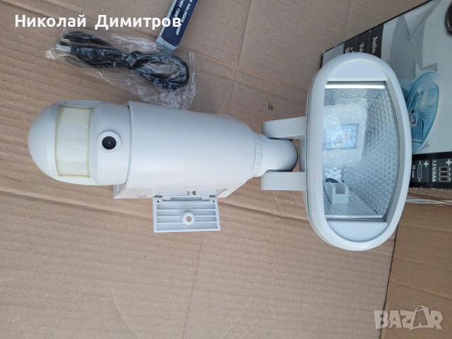 Нова охранителна камера с прожектор, датчик за движение и 1GB SD  карта , снимка 4 - Комплекти за видеонаблюдение - 54103503
