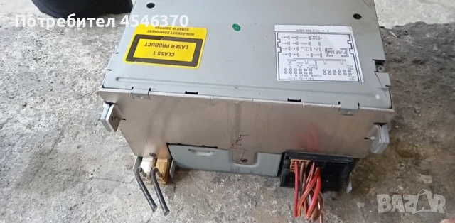 Радио сиди  за Волксваген Голф 5 1.9 дизел 105к.с 2006г, снимка 2 - Части - 51190664