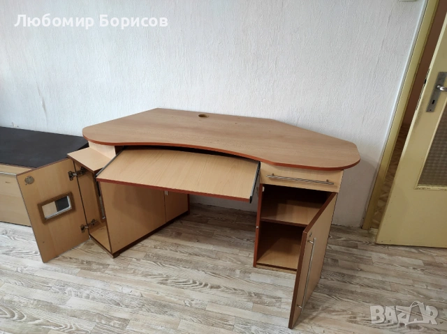 Подарявам бюро с отделение за настолен компютър, снимка 2 - Други - 54168238