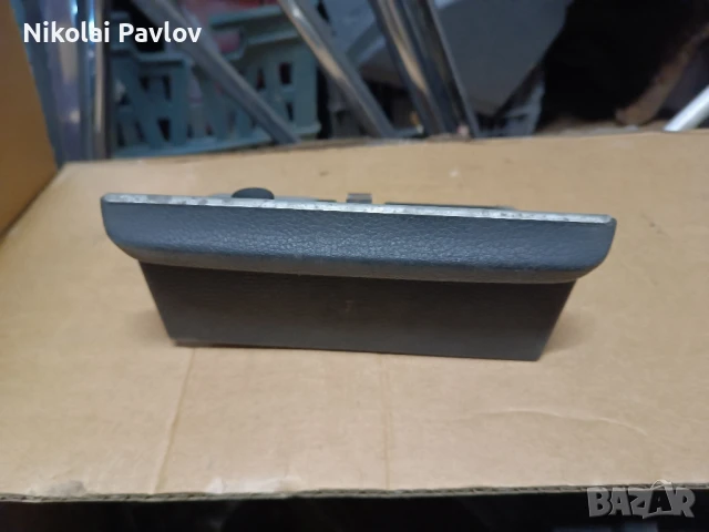 колани лайсни пепелник конзоли за Мерцедес 123, снимка 7 - Части - 51059320