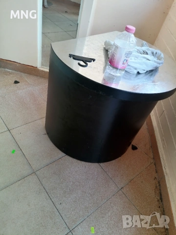 Маса и табуретка за магазин, снимка 2 - Оборудване за магазин - 53094857